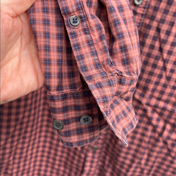 Theory Men's Red and Black Casual Button Down Shirt - Picture 4 of 8